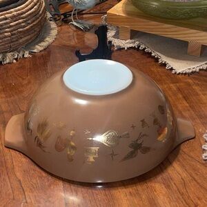 Early Cinderella Pyrex 4 quart bowl #444